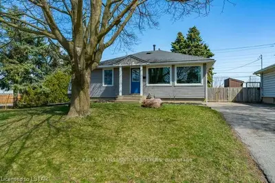 272 PAARDEBERG Crescent, London East, ON N5Y 1B8