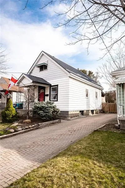 272 ELGIN Street, London East, ON N5Z 2V1