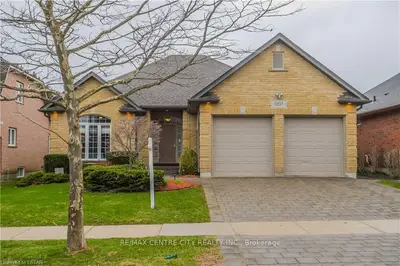1207 STAFFORDSHIRE Road, London North, ON N6H 5R1