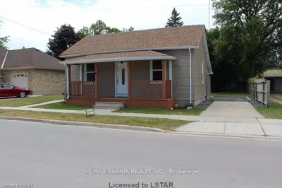 3 WATT Street, Lambton Shores, ON N0N 1J0