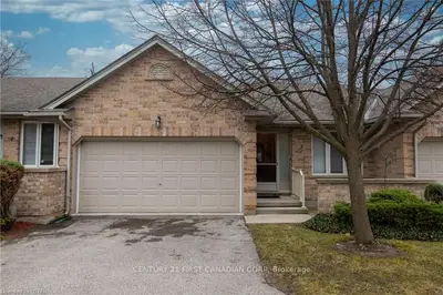 1241 BEAVERBROOK Avenue 3, London North, ON N6H 5P1
