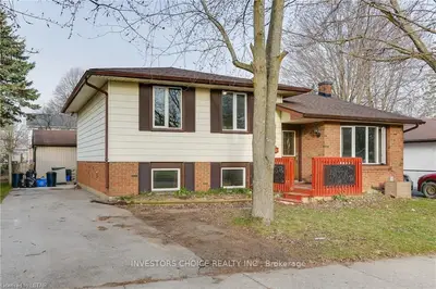 1563 ALDERSBROOK Road, London North, ON N6G 2Z1