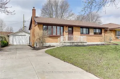 203 ELLSWORTH Avenue, London East, ON N5W 1J8