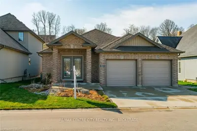 1430 HIGHBURY Avenue N 31, London East, ON N5Y 6M4