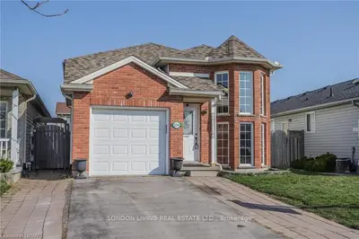 234 EXMOUTH Circle, London East, ON N5V 5G6