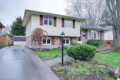 5 GABLEWOOD Crescent, London North, ON N6G 2Z8
