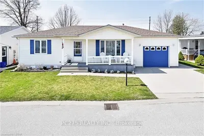 5700 BLACKWELL SIDE Road 17, Sarnia, ON N7W 1B7