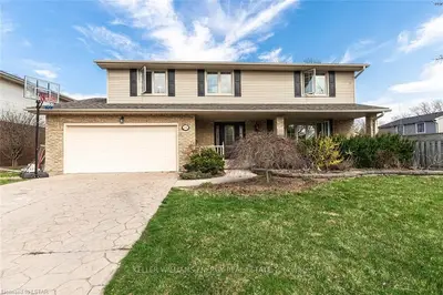 694 Barclay Place, London South, ON N6K 1T7