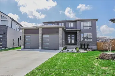 2217 WATEROAK Drive, London North, ON N6G 0R1