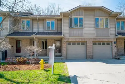70 GLENROY Road 11, London South, ON N5Z 4W9