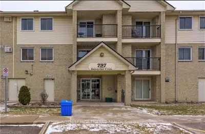 737 DEVERON Crescent 105, London South, ON N5Z 4X9