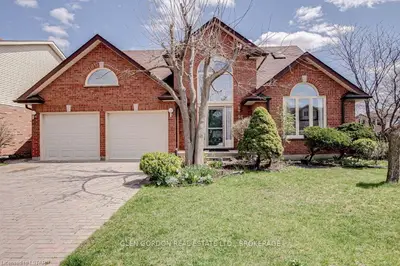 91 GRASMERE Crescent, London North, ON N6G 4M8
