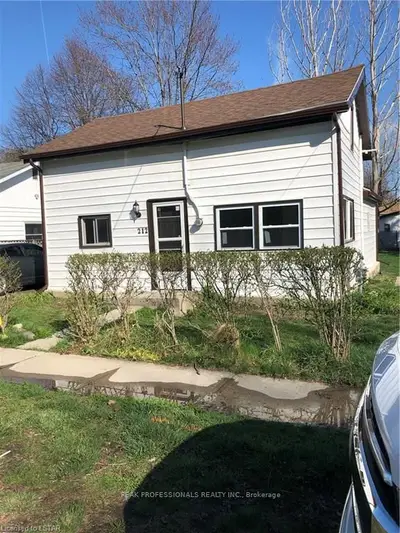 212 CATHERINE Street, Chatham-Kent, ON N0P 1A0