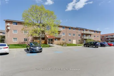 1582 Ernest Avenue 304, London South, ON N6E 2S4