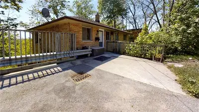 306 Riverside Drive, London North, ON N6H 1E9