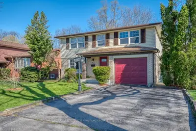 123 EBURY Crescent, London South, ON N6C 3E1