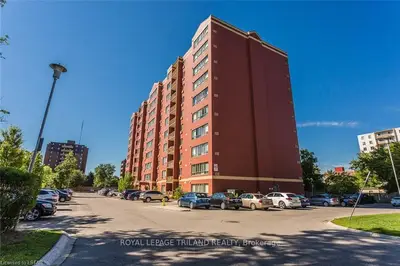 95 BASE LINE Road W 904, London South, ON N6J 4X3