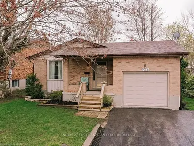 1022 LAWSON Road, London North, ON N6G 3V6