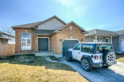 149 THURMAN Circle, London East, ON N5V 4Z1