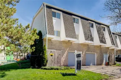 40 FAIRFAX Court 1, London North, ON N6G 3Y3