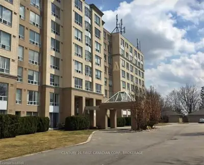1510 RICHMOND Street 106, London North, ON N6G 4V2