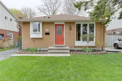 25 LYSANDA Avenue, London South, ON N5Z 4L1