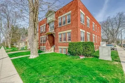 116 ELMWOOD Avenue E 5, London South, ON N6C 1J5