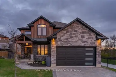 2638 SEVEN OAKS Ridge, London South, ON N6M 0E8