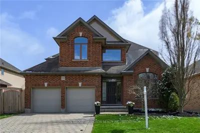 311 SKYLINE Avenue, London North, ON N5X 0A5