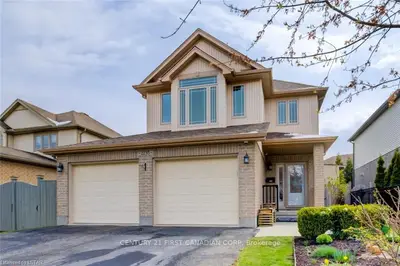 2235 DOGWOOD Crescent, London South, ON N6K 5C6