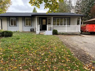 43 SOUTHWOOD Crescent B, London South, ON N6J 1S8