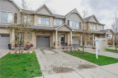1914 CEDARHOLLOW Boulevard, London North, ON N5X 0C3
