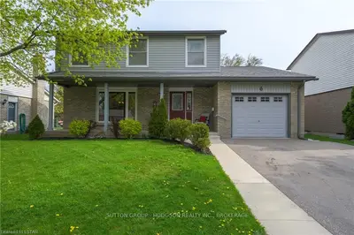 6 FARNHAM Crescent, London South, ON N6K 1K1
