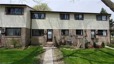 825 Dundalk Drive N 14, London South, ON N6C 3V6