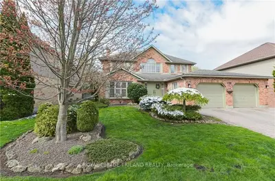 120 HARTSON Road, London North, ON N6H 4Z6