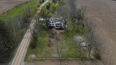 8278 RIDGE Road, Lambton Shores, ON N0M 2N0