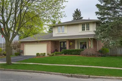 661 Cranbrook Road, London South, ON N6K 1W8