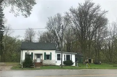 456 King Street W, Ingersoll, On N5c 3j7