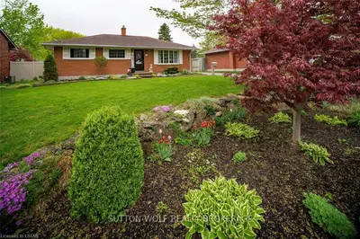 423 WESTMOUNT Street, Strathroy-Caradoc, ON N7G 2A1