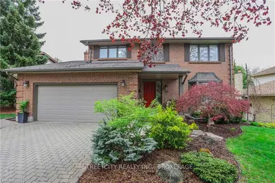 112 SOMERSET Crescent, London South, ON N6K 3M4