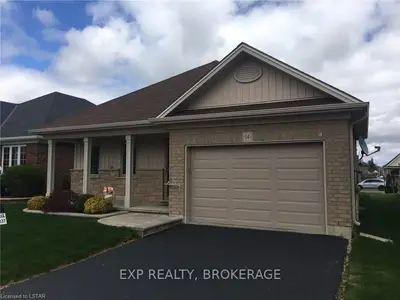 14 Hogarth Drive, Tillsonburg, On N4g 0c2