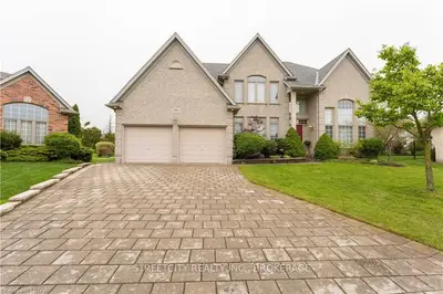 286 LOUISE Place, London North, ON N6G 5G2