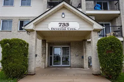 733 DEVERON Crescent 211, London South, ON N5Z 4X7