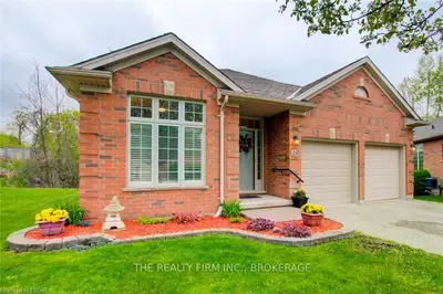 18 CADEAU Terrace 23, London South, ON N6K 4Z1