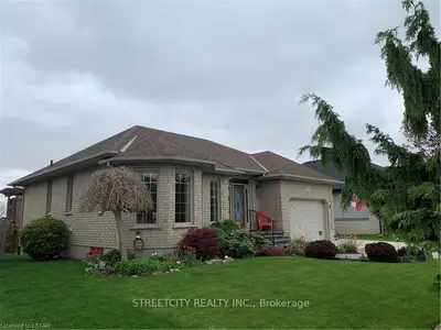 39 TANYA Drive, Southwest Middlesex, ON N0L 1M0