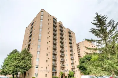 858 COMMISSIONERS Road 507, London South, ON N6C 5Y5