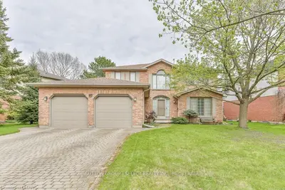 38 Orkney Crescent, London North, On N5x 3r7