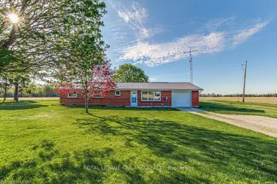 2335 LONGWOODS Road, Southwest Middlesex, ON N0L 2N0