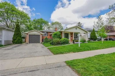 68 MCLEAN Drive, London North, ON N5X 1Y5