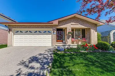 15 SLOANE Crescent, London South, ON N6E 3A7